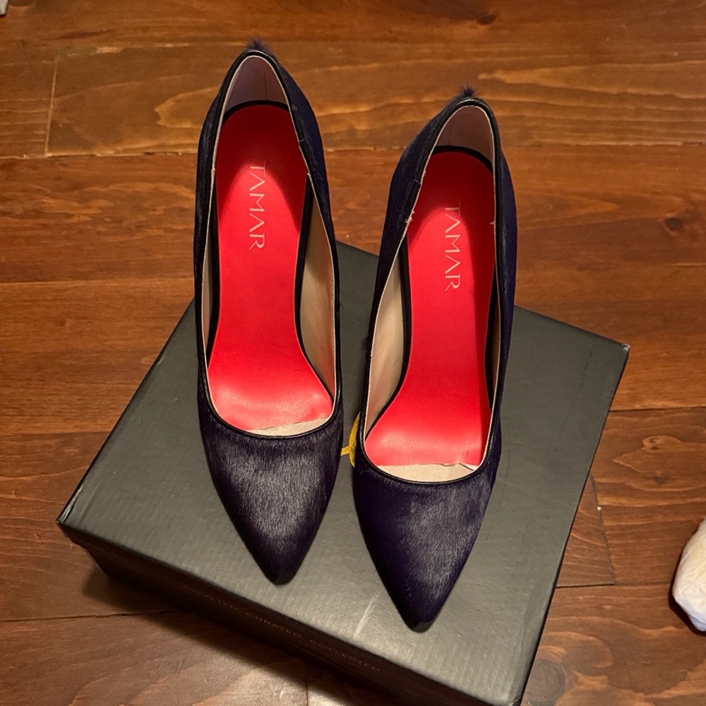 Tamar Blue Calf-Hair Pump, Sz 7